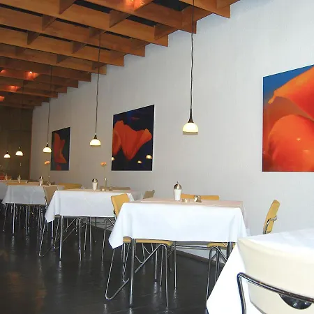 Central 2* Göttingen